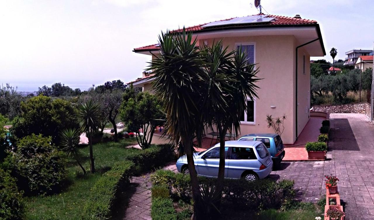 Globetrotter Bed and Breakfast Formia Buitenkant foto