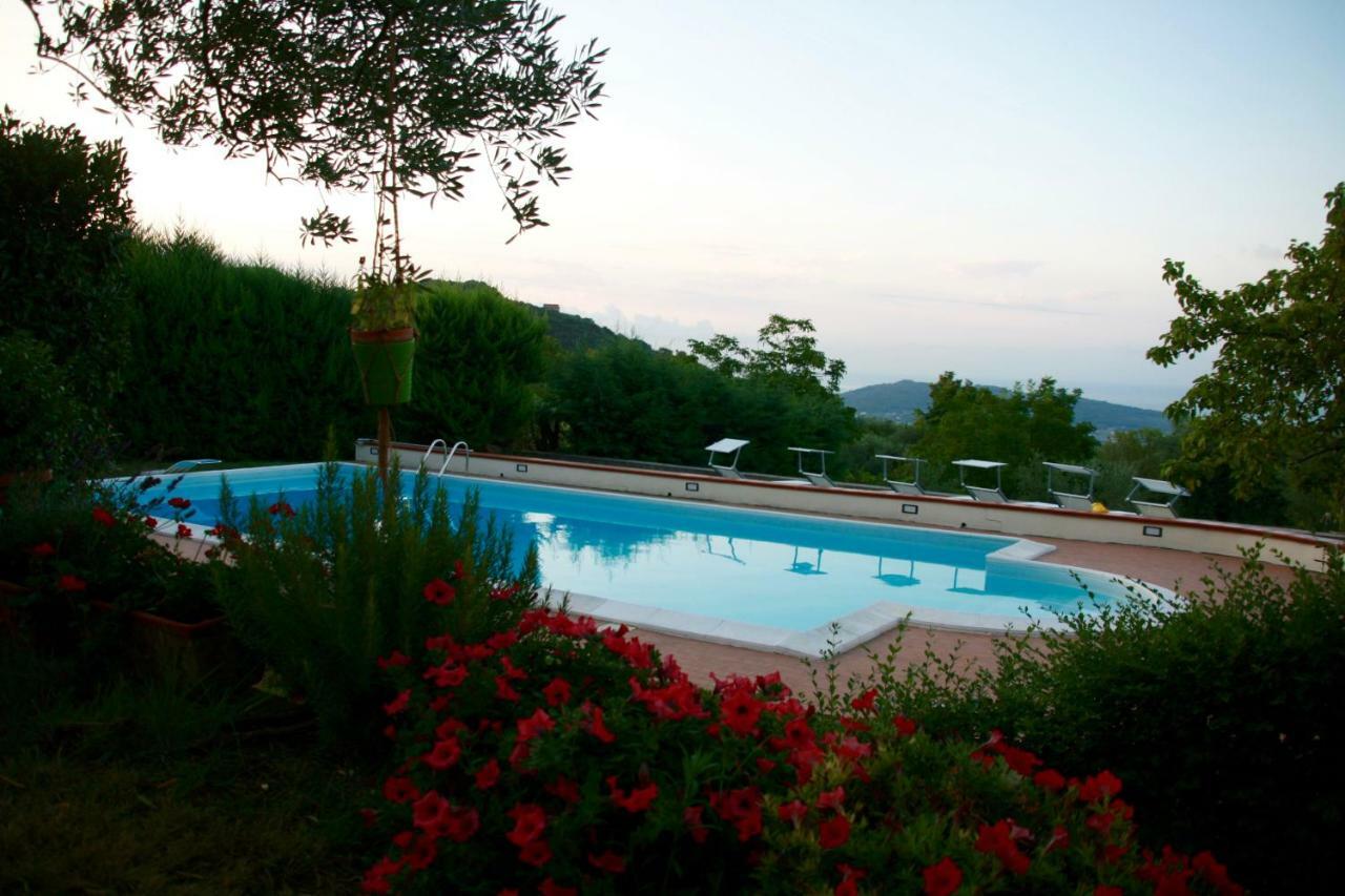 Globetrotter Bed and Breakfast Formia Buitenkant foto
